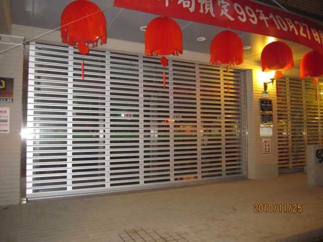 樂群二路郵局大門廣告2-1